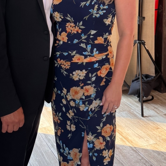 Lulu's Navy Floral Midi Dress - Picture 3 of 3